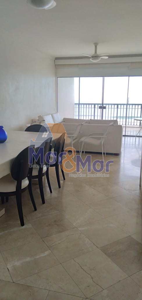 Apartamento Frente ao Mar nas Pitangueiras, Guarujá - SP