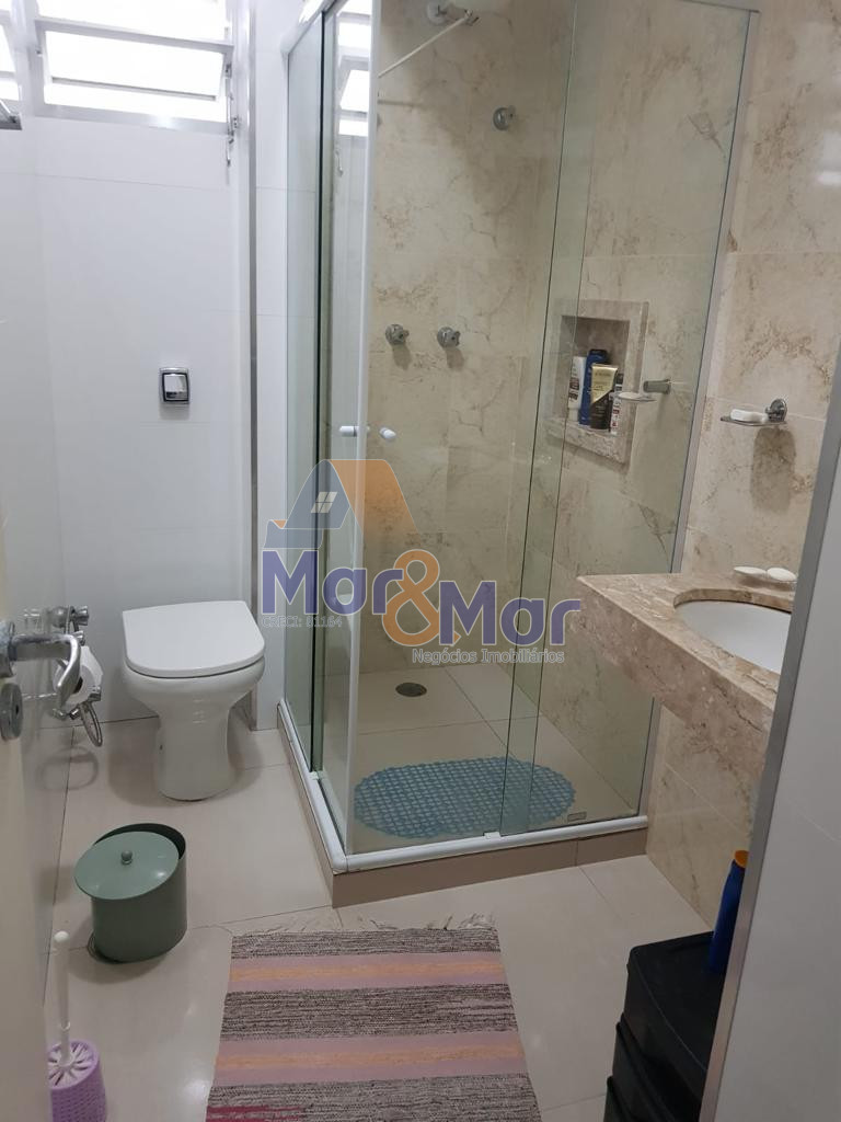 Apartamento na Praia das Pitangueiras, Guarujá - SP