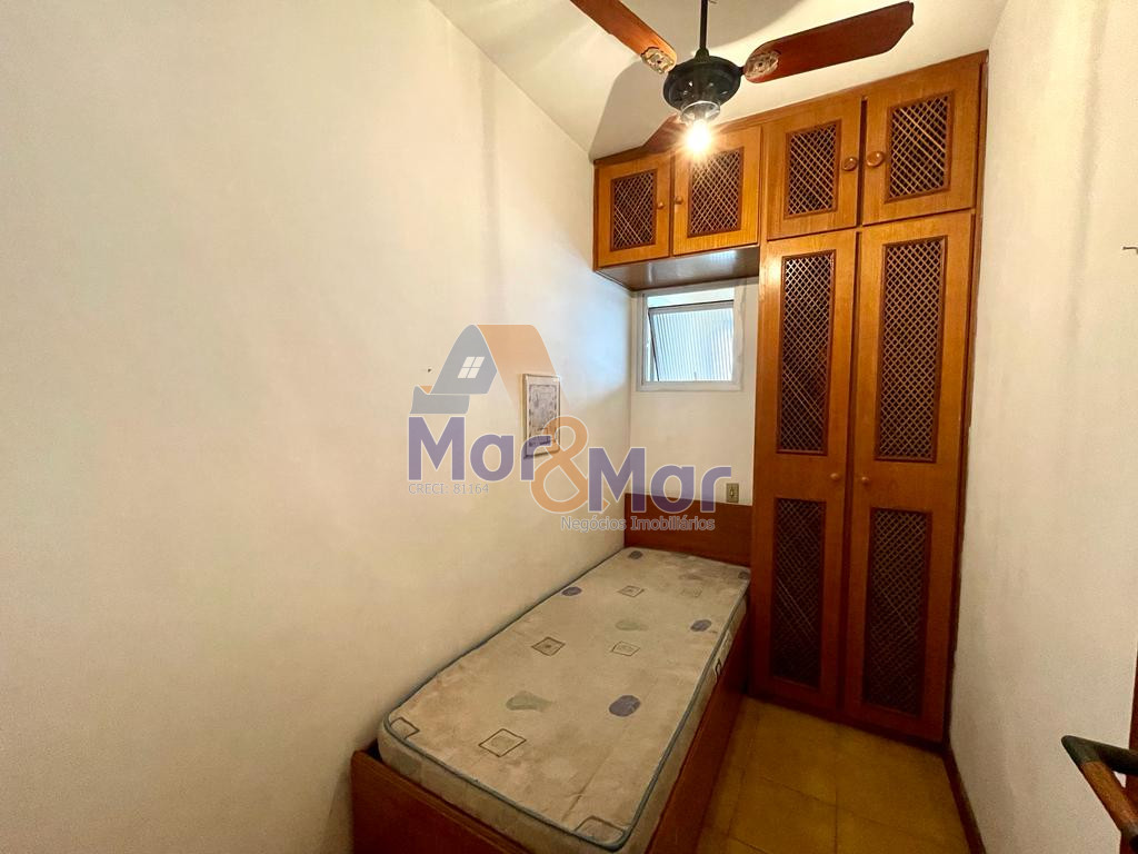 Apartamento na Praia das Pitangueiras, Guarujá - SP