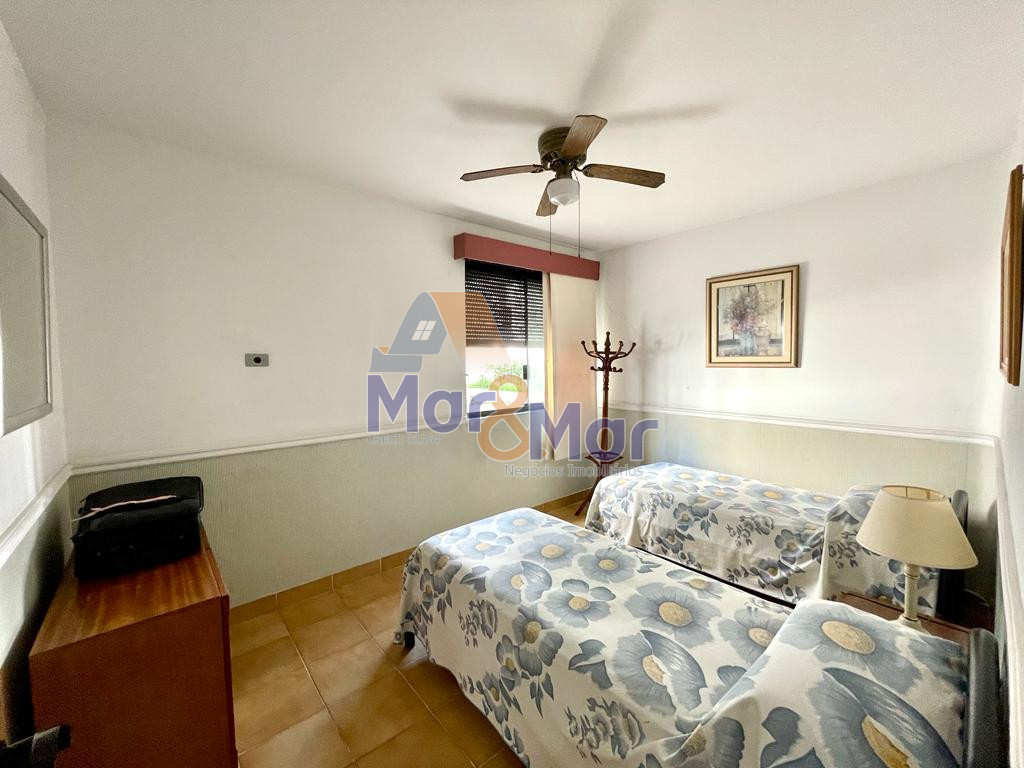 Apartamento na Praia das Pitangueiras, Guarujá - SP
