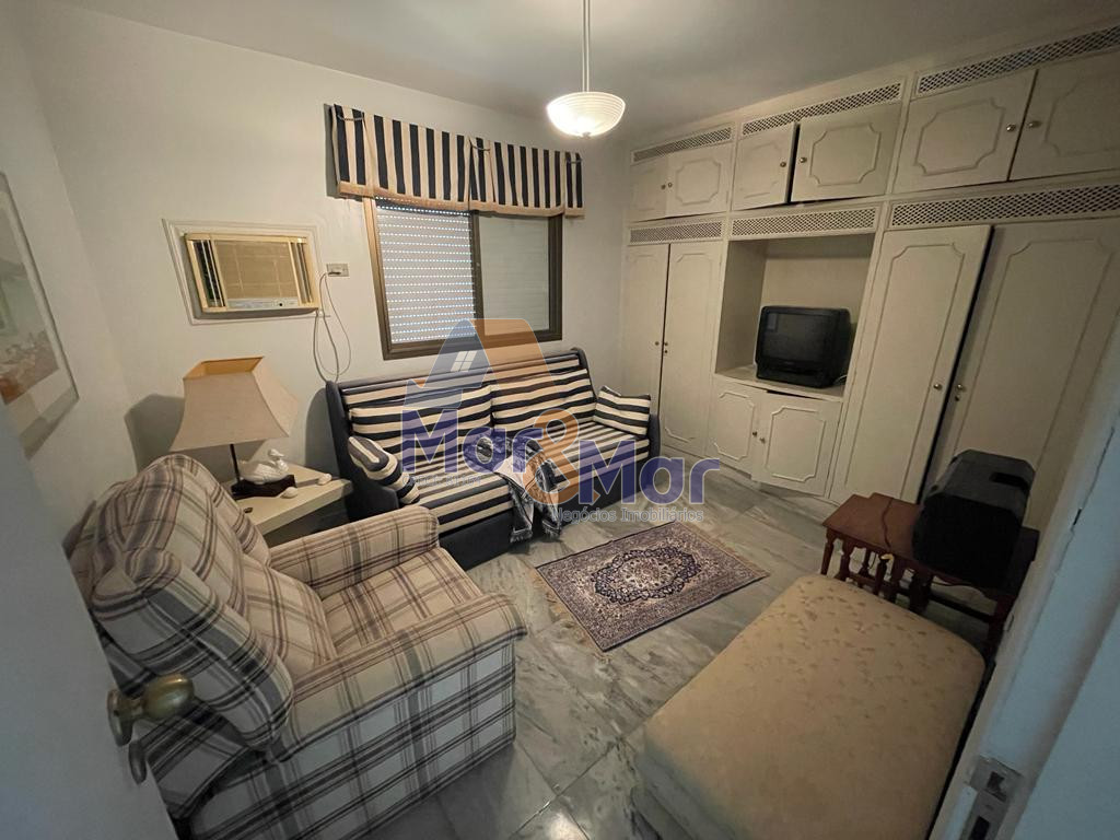 Apartamento na Praia das Pitangueiras, Guarujá - SP