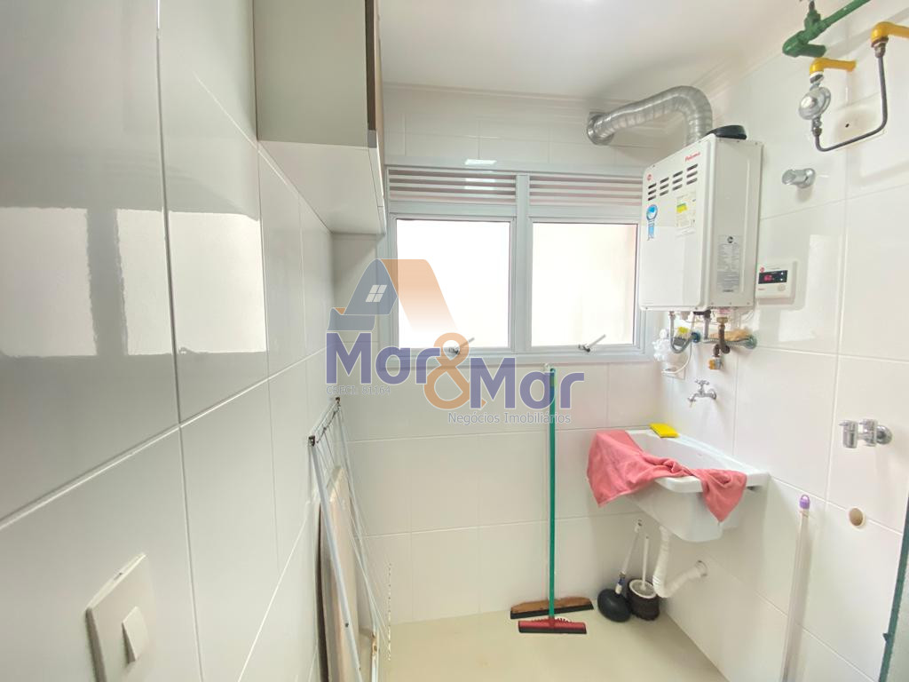 Apartamento na Praia das Pitangueiras, Guarujá - SP