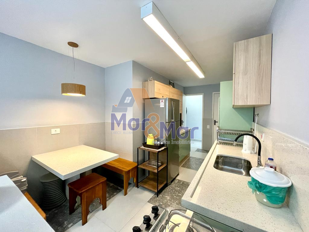 Apartamento na Praia das Pitangueiras, Guarujá - SP