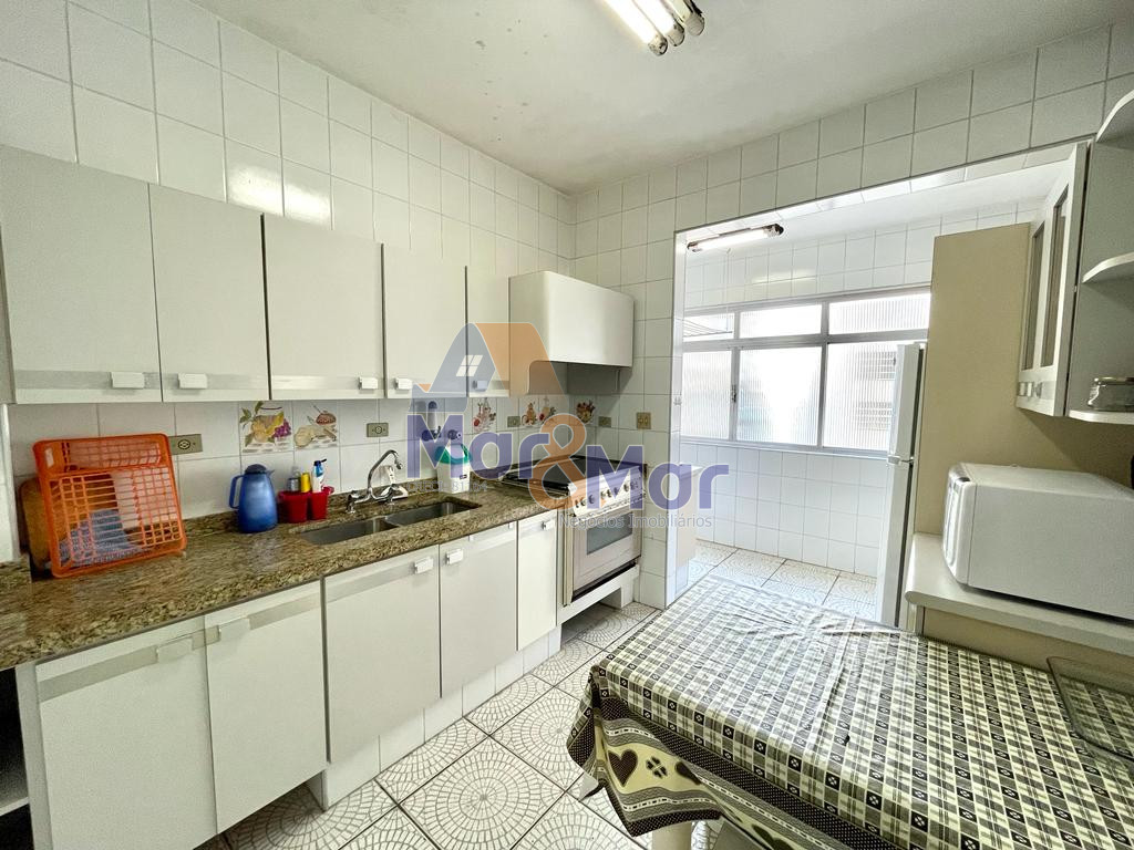 Apartamento na Praia das Pitangueiras, Guarujá - SP