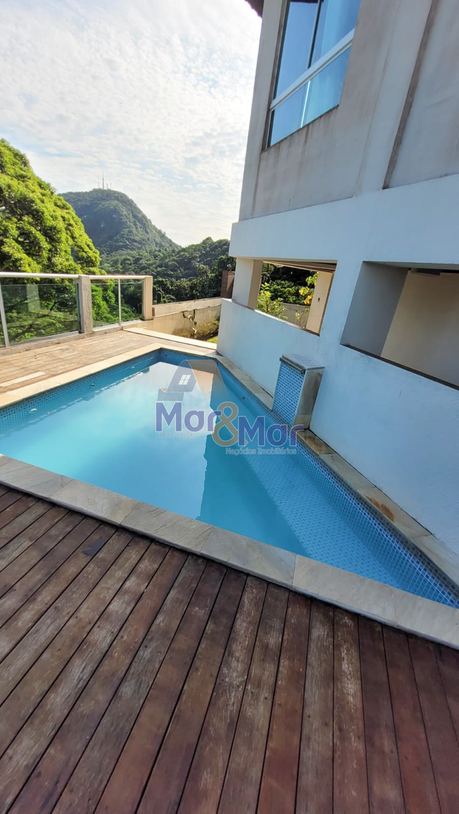 Casa em alvenaria GUARUJÁ - SP