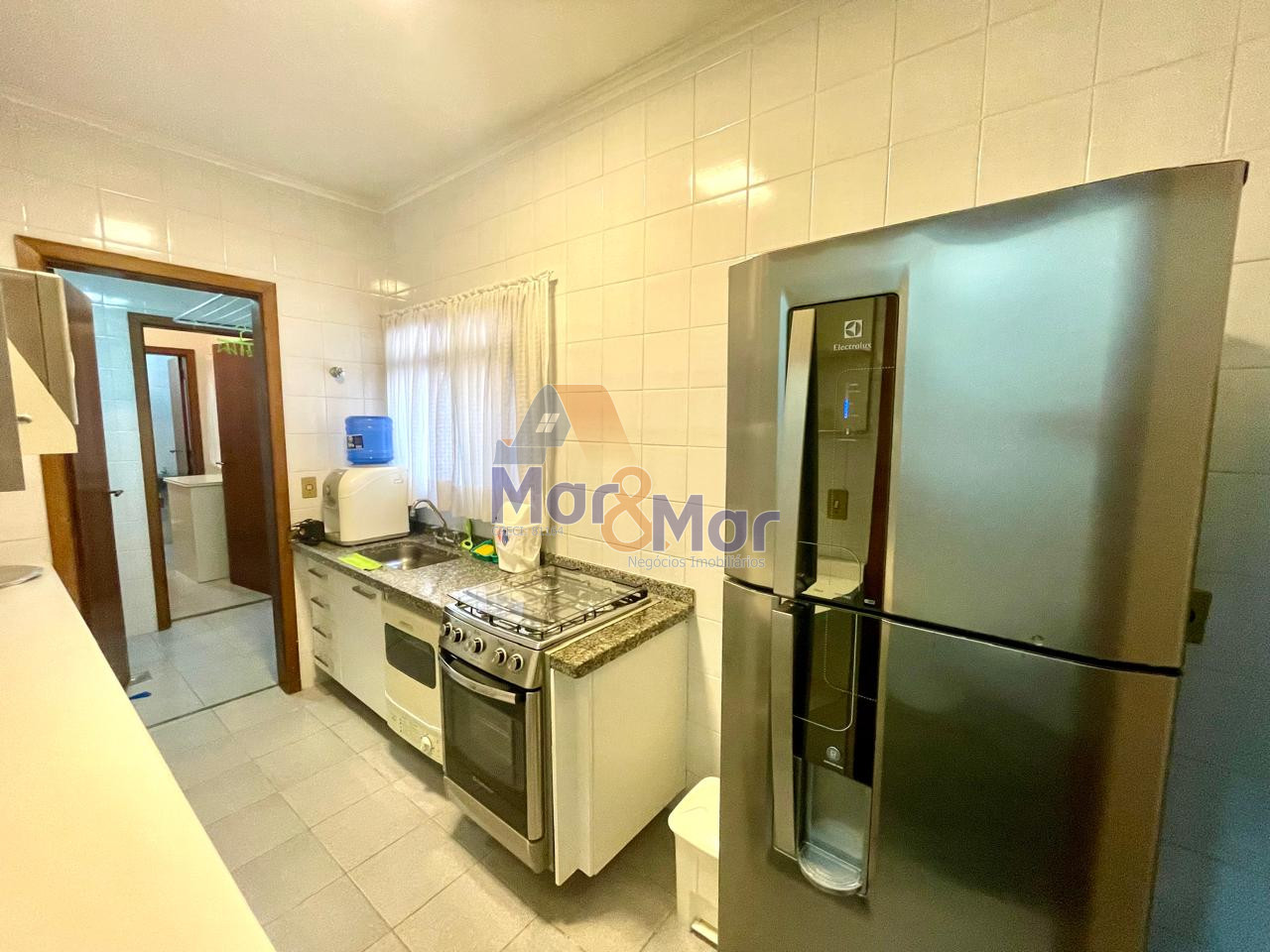 Apartamento na Praia da Enseada, Guarujá - SP