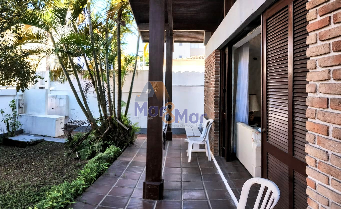 Casa em alvenaria GUARUJÁ - SP