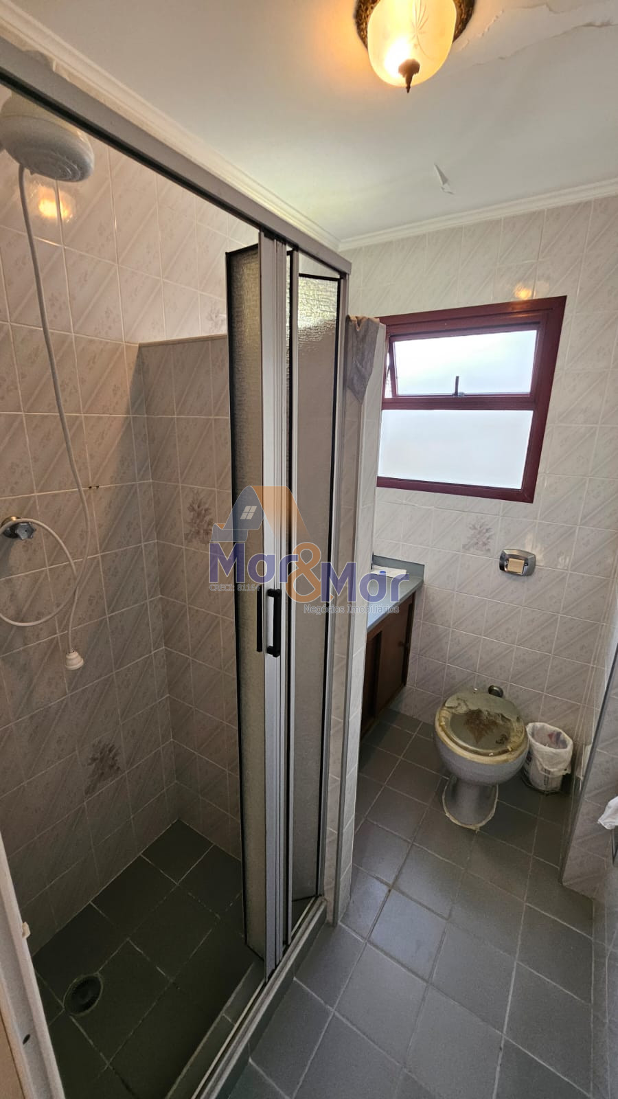 Apartamento na Praia das Astúrias, Guarujá - SP
