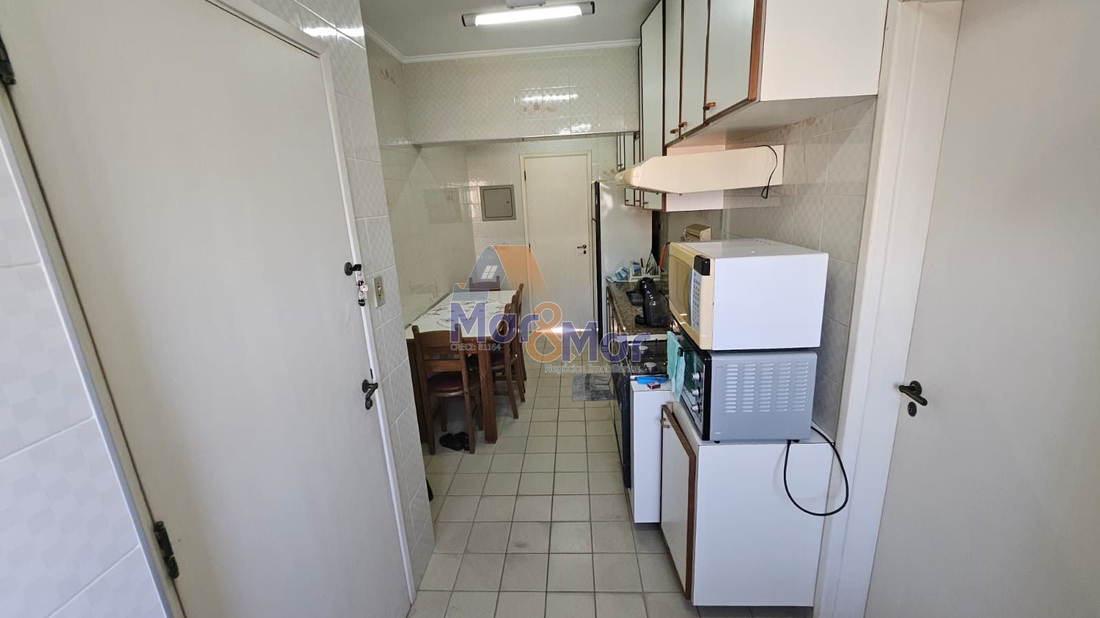 Apartamento na Praia das Astúrias, Guarujá - SP