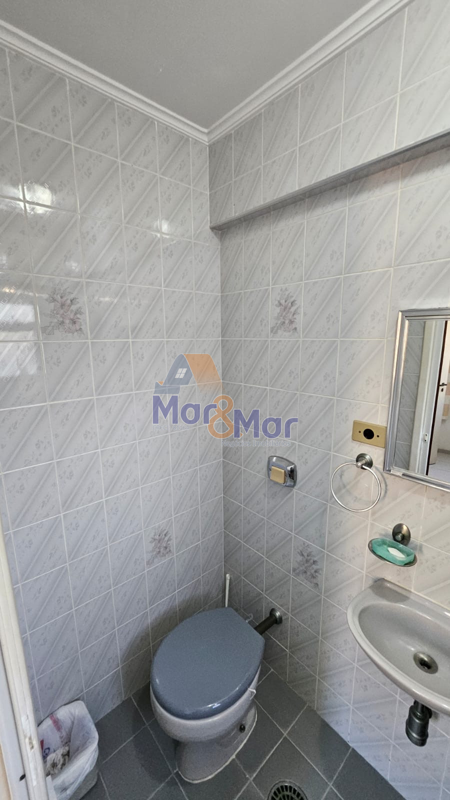 Apartamento na Praia das Astúrias, Guarujá - SP