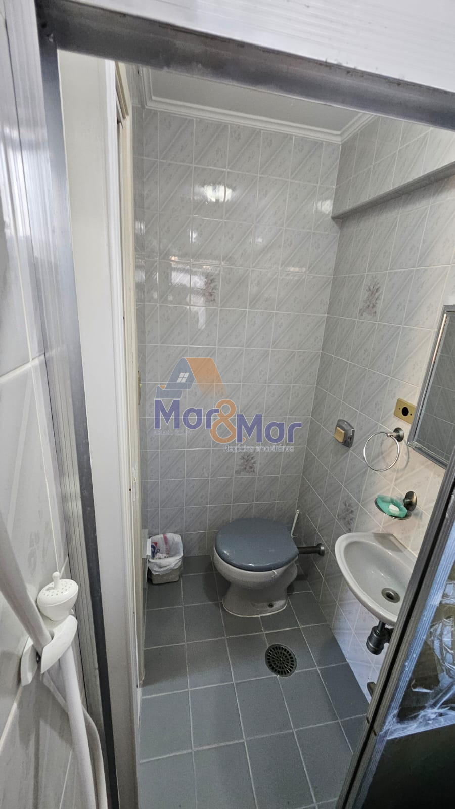 Apartamento na Praia das Astúrias, Guarujá - SP