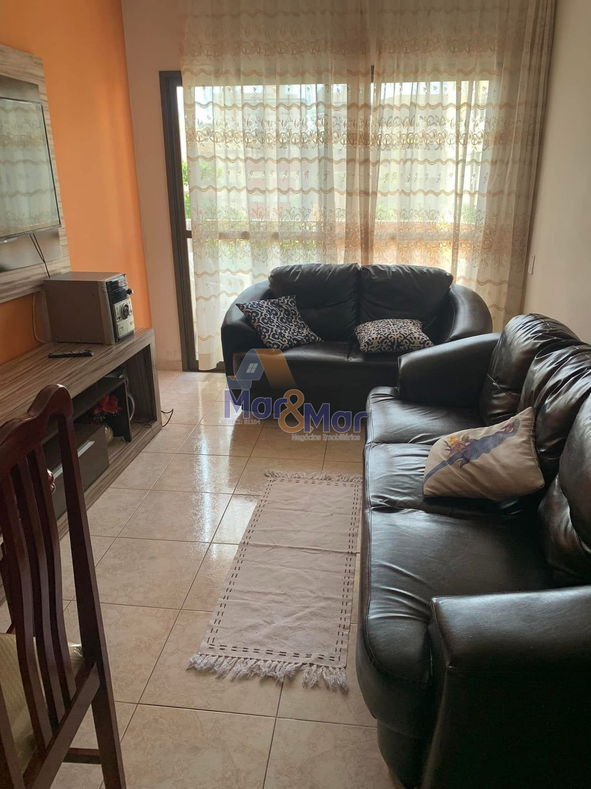 Apartamento na Praia da Enseada, Guarujá - SP