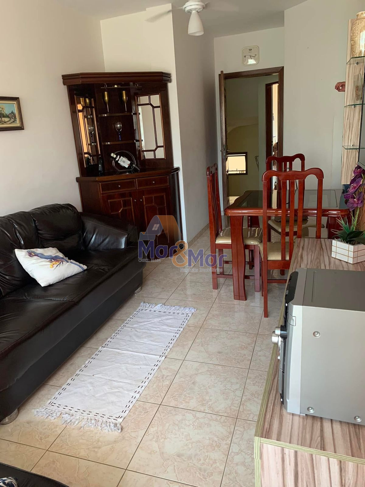 Apartamento na Praia da Enseada, Guarujá - SP