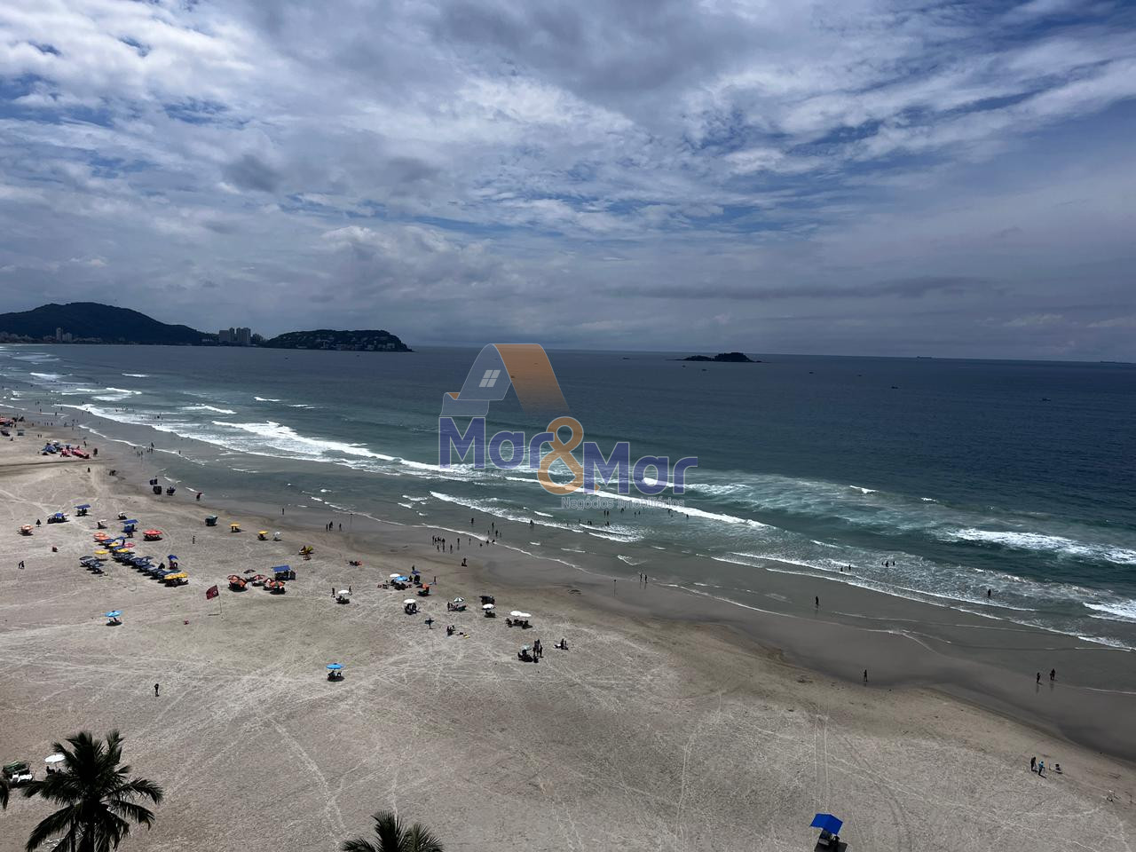 Apartamento Frente ao Mar, Praia da Enseada - GUARUJÁ - SP