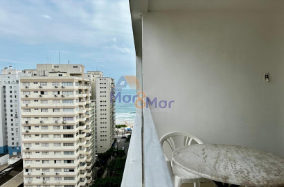 Apartamento na Praia das Pitangueiras, Guarujá - SP