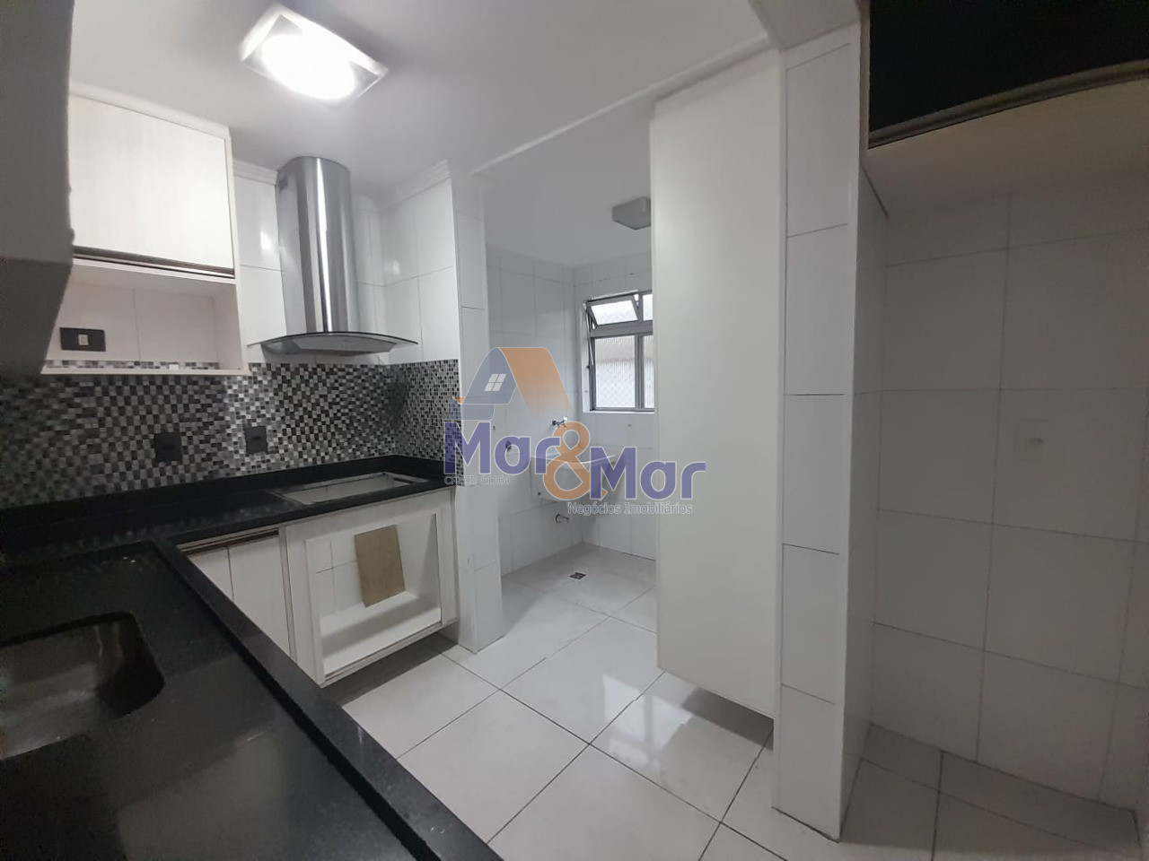 Apartamento na Praia da Enseada, Guarujá - SP