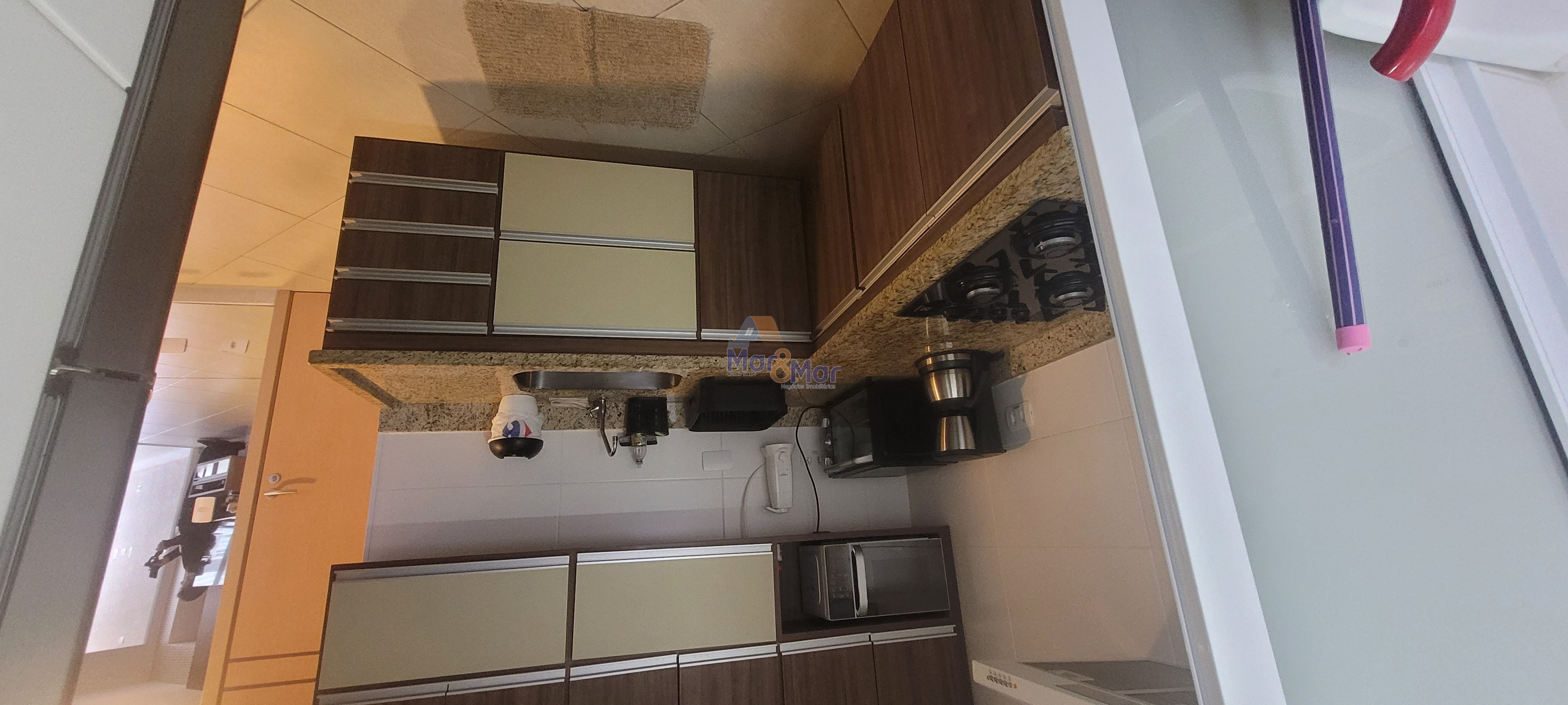 Apartamento na Praia da Enseada, Guarujá - SP