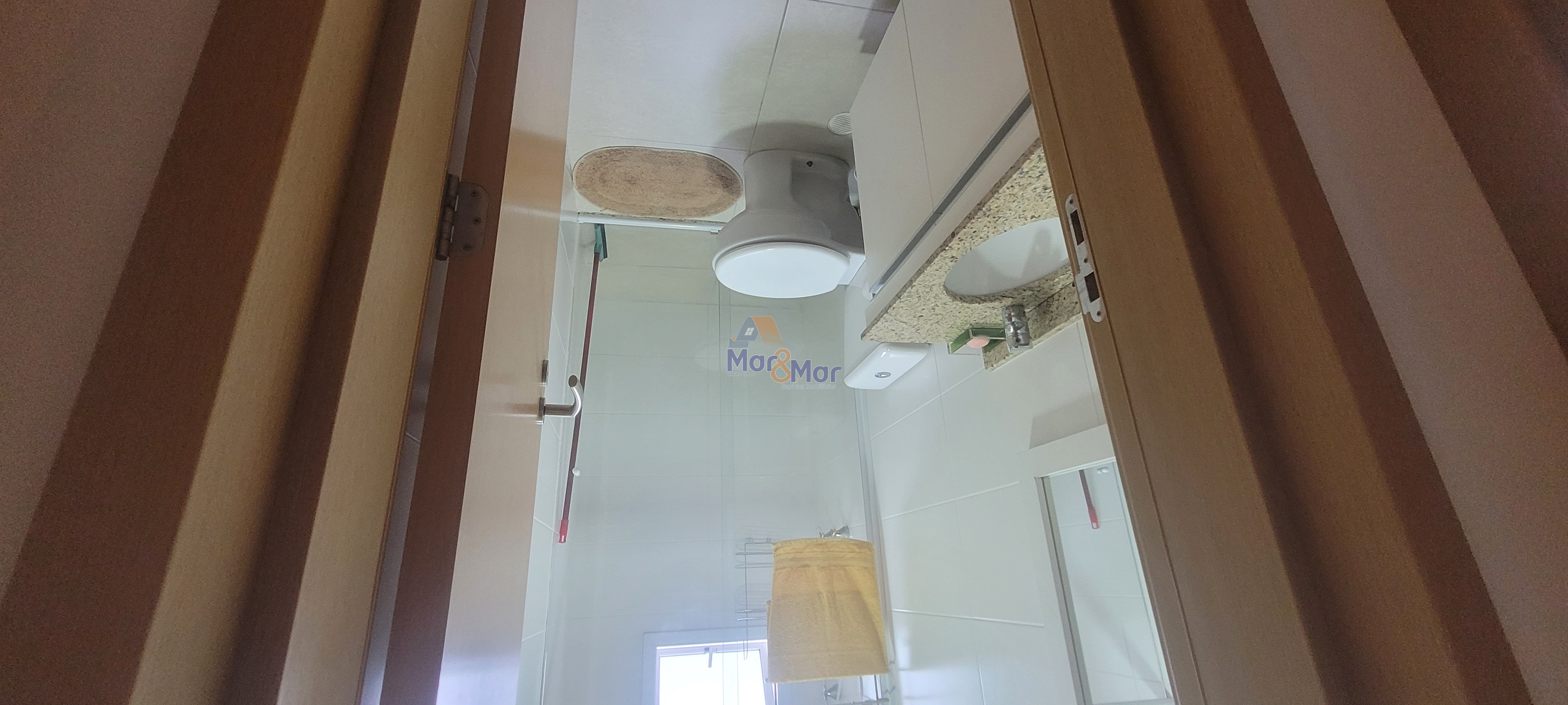 Apartamento na Praia da Enseada, Guarujá - SP