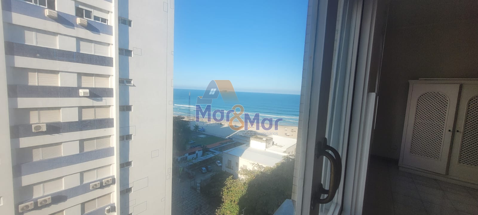 Apartamento Frente ao Mar-3-dormitorios-Pitangueiras
