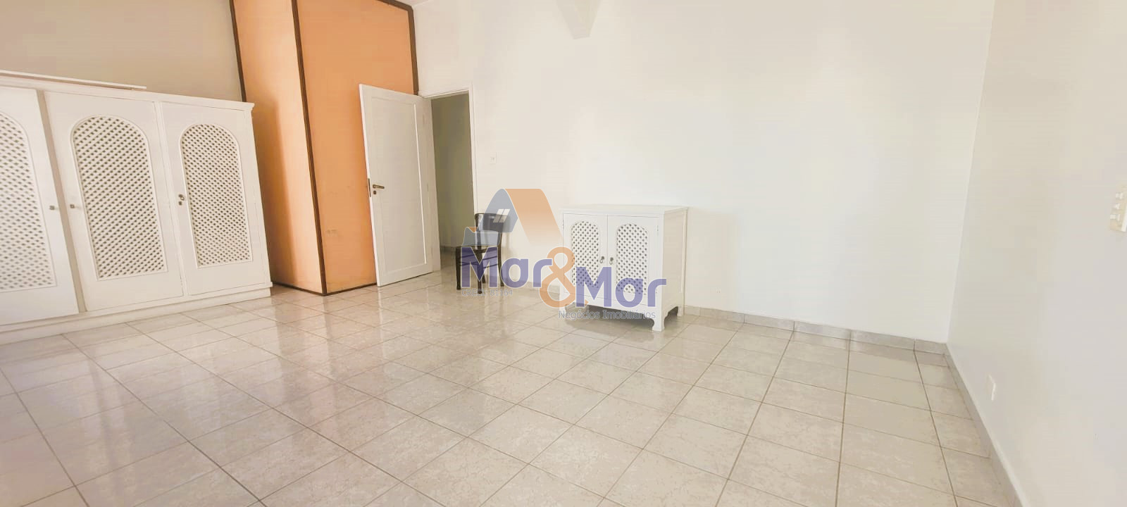 Apartamento Frente ao Mar-3-dormitorios-Pitangueiras