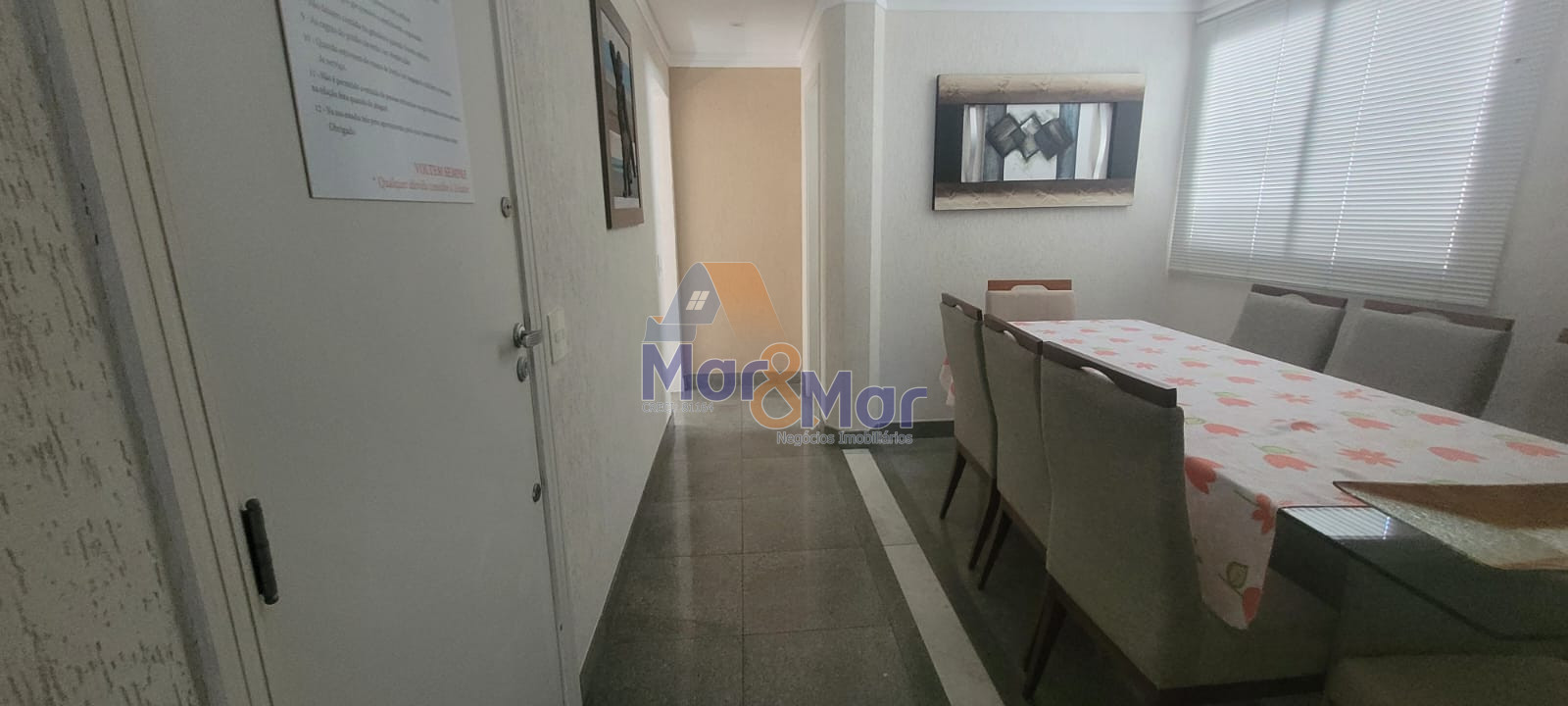 Duplex à Venda na Praia das Pitangueiras - Guarujá