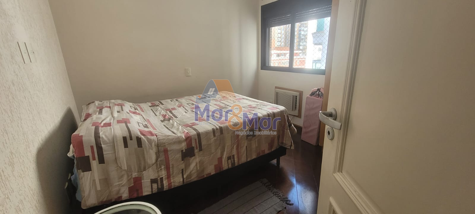 Duplex à Venda na Praia das Pitangueiras - Guarujá
