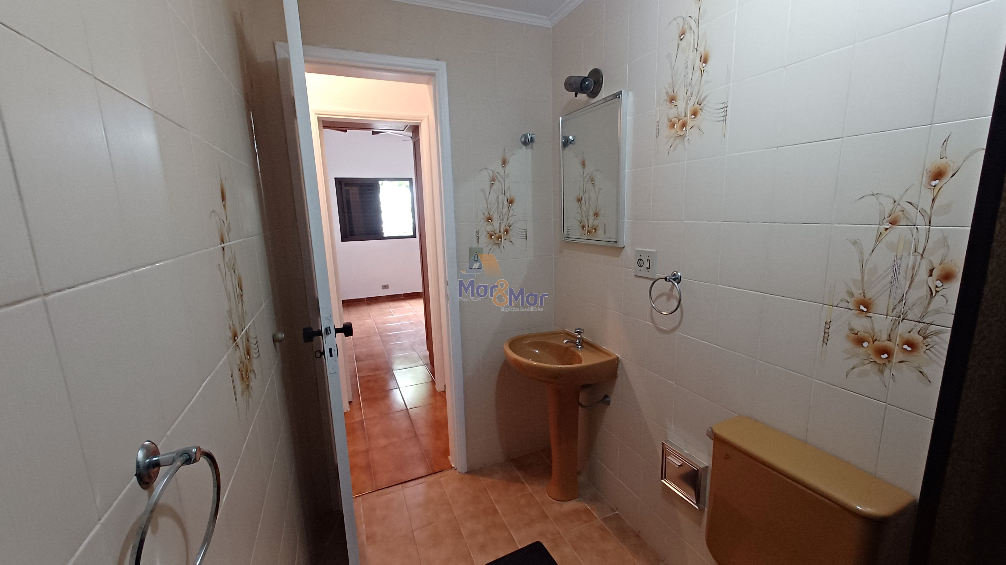 Apartamento na Praia da Enseada, Guarujá - SP