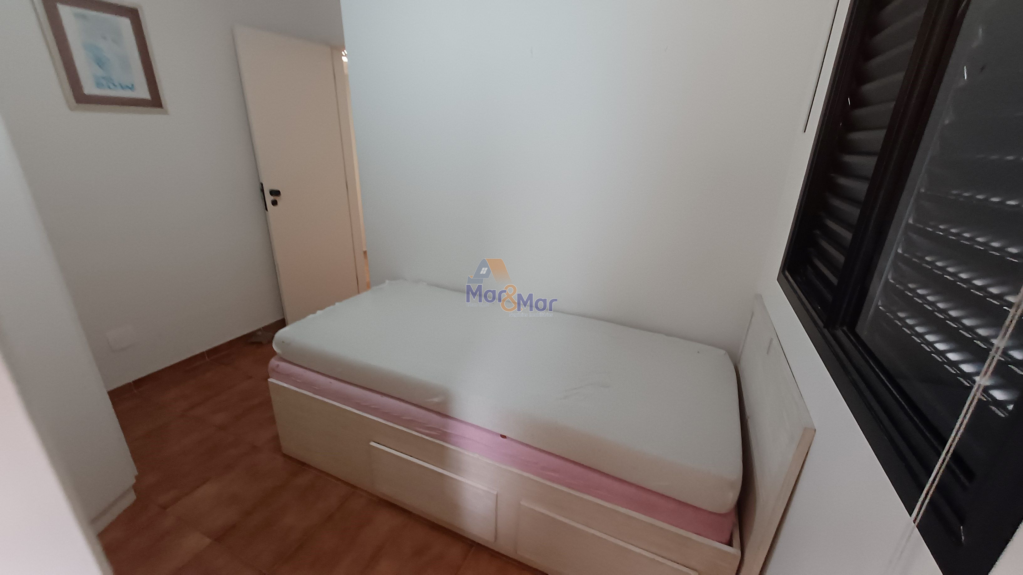 Apartamento na Praia da Enseada, Guarujá - SP