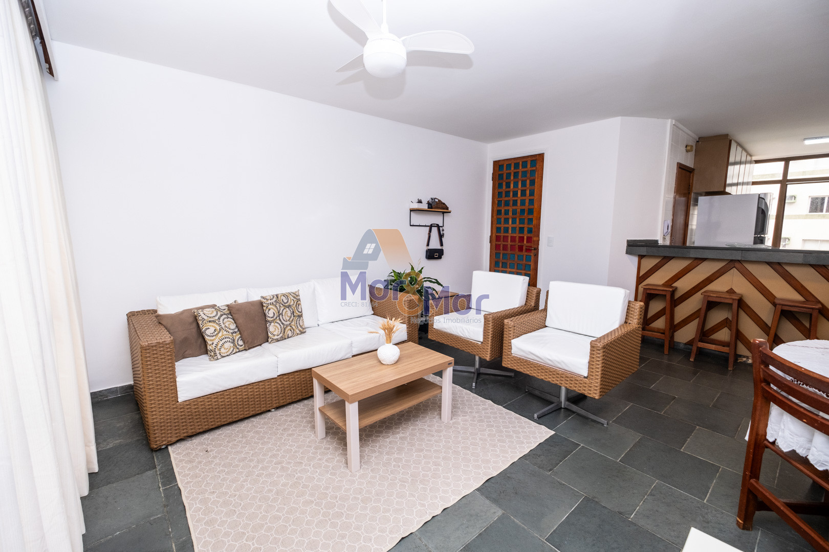 Apartamento na Praia da Enseada, Guarujá - SP