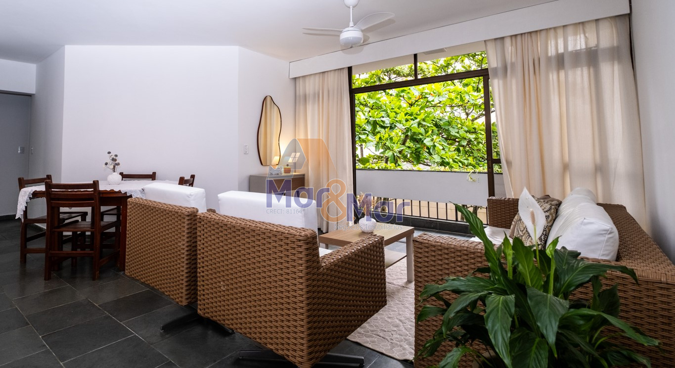 Apartamento na Praia da Enseada, Guarujá - SP