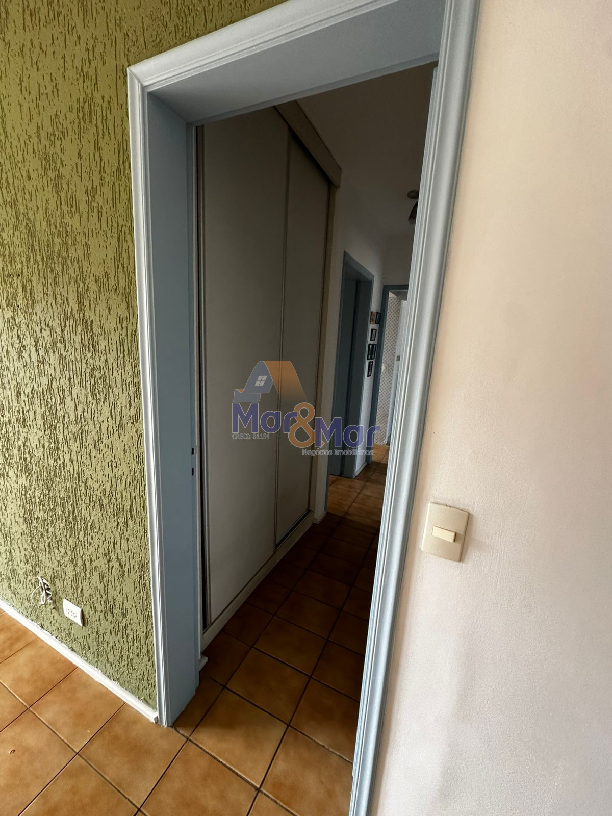 Apartamento na Praia da Enseada, Guarujá - SP