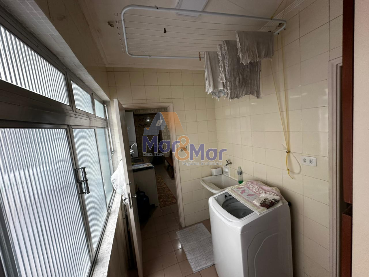 Apartamento na Praia da Enseada, Guarujá - SP