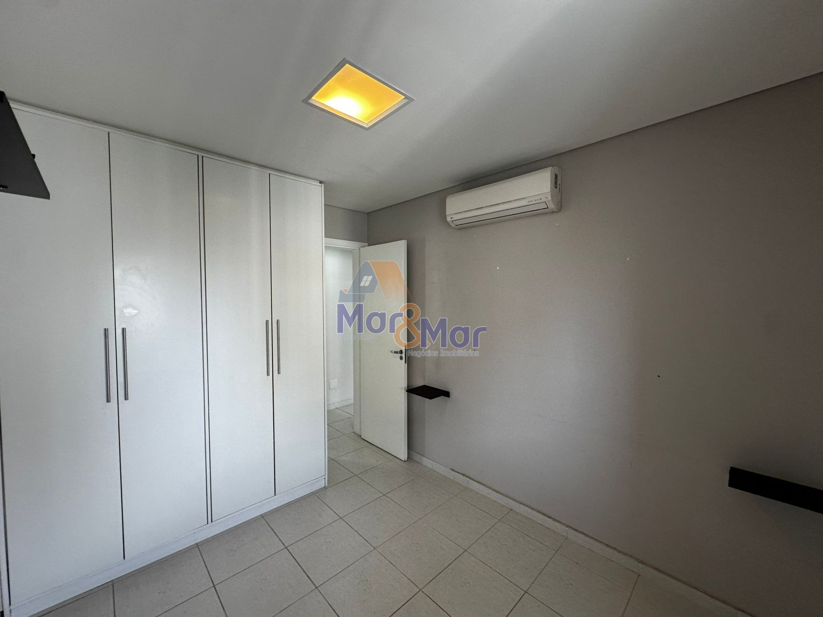 Apartamento Frente ao Mar, Praia das Astúrias Guarujá - SP