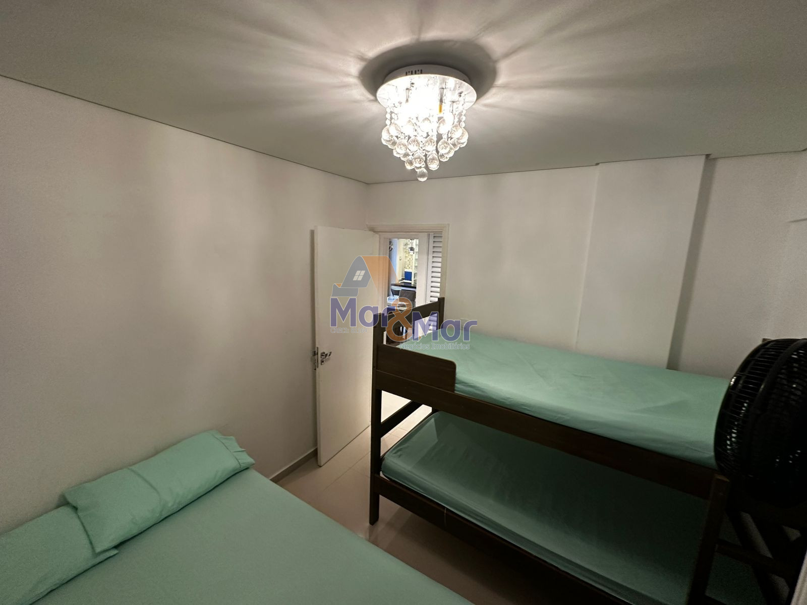 Apartamento na Praia das Astúrias, Guarujá - SP