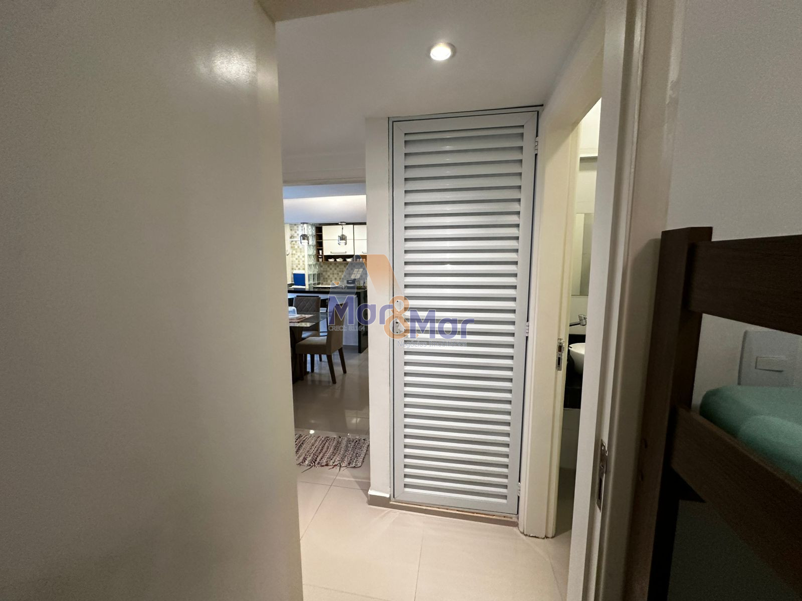 Apartamento na Praia das Astúrias, Guarujá - SP