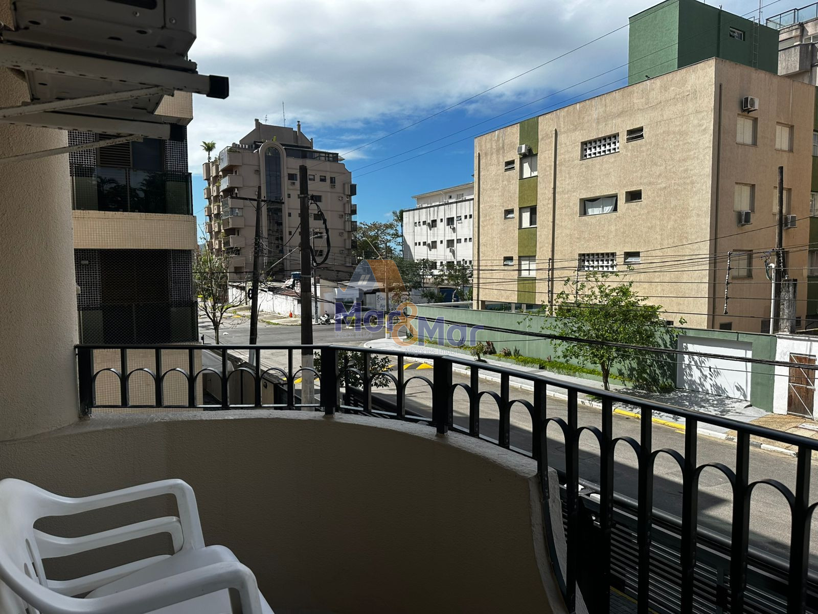 Apartamento na Praia da Enseada, Guarujá - SP