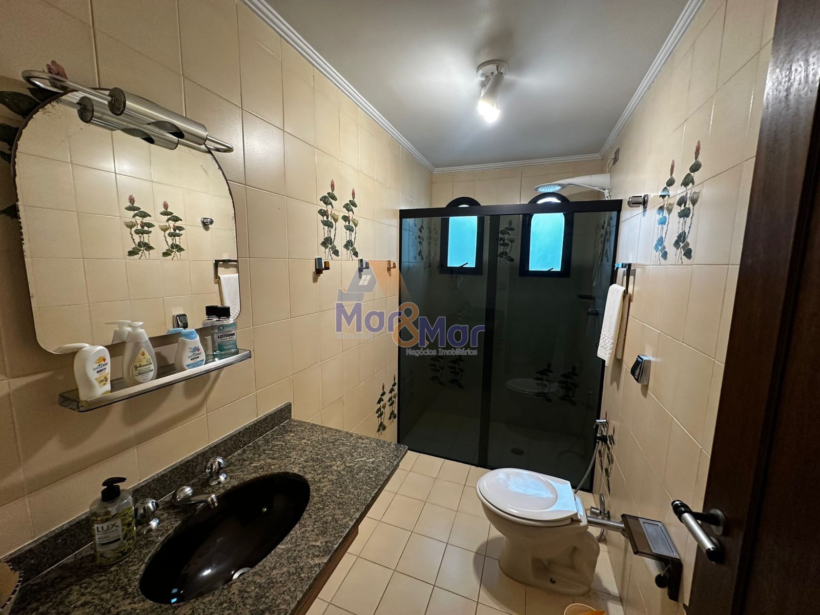 Apartamento na Praia da Enseada, Guarujá - SP
