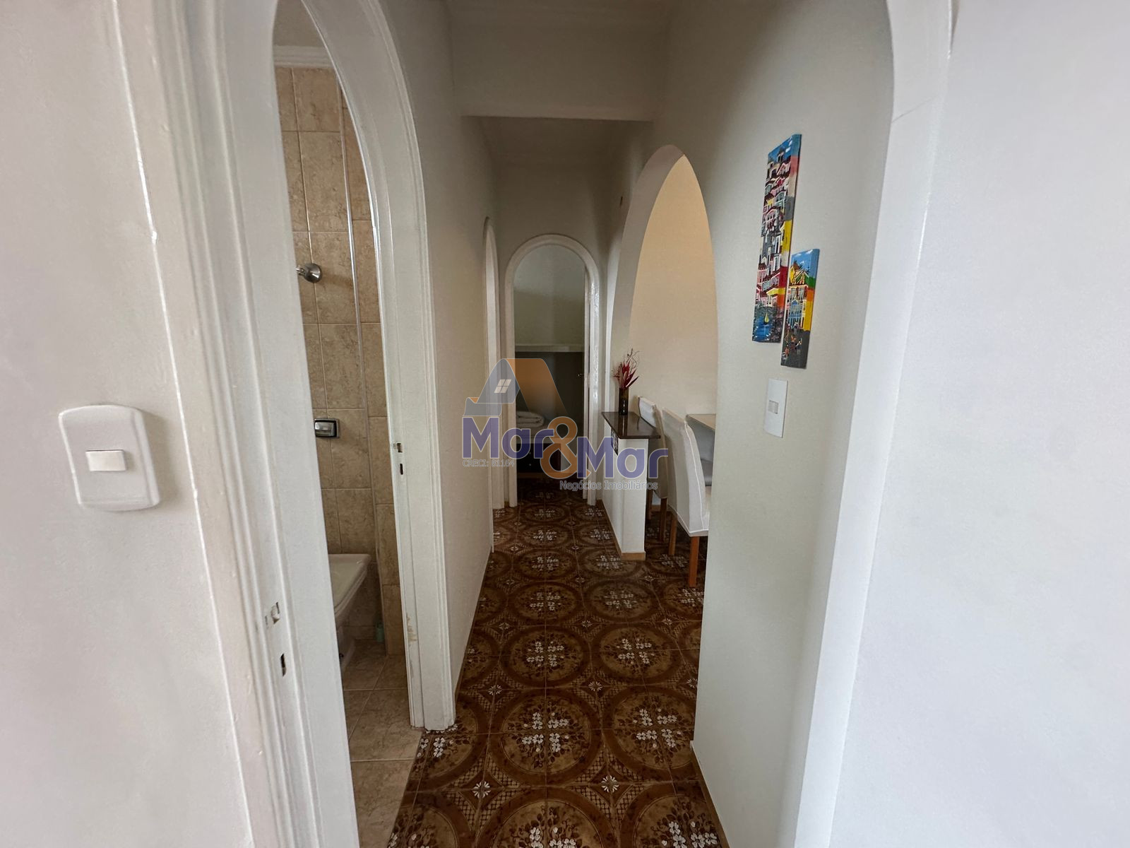 Apartamento na Praia das Pitangueiras, Guarujá - SP