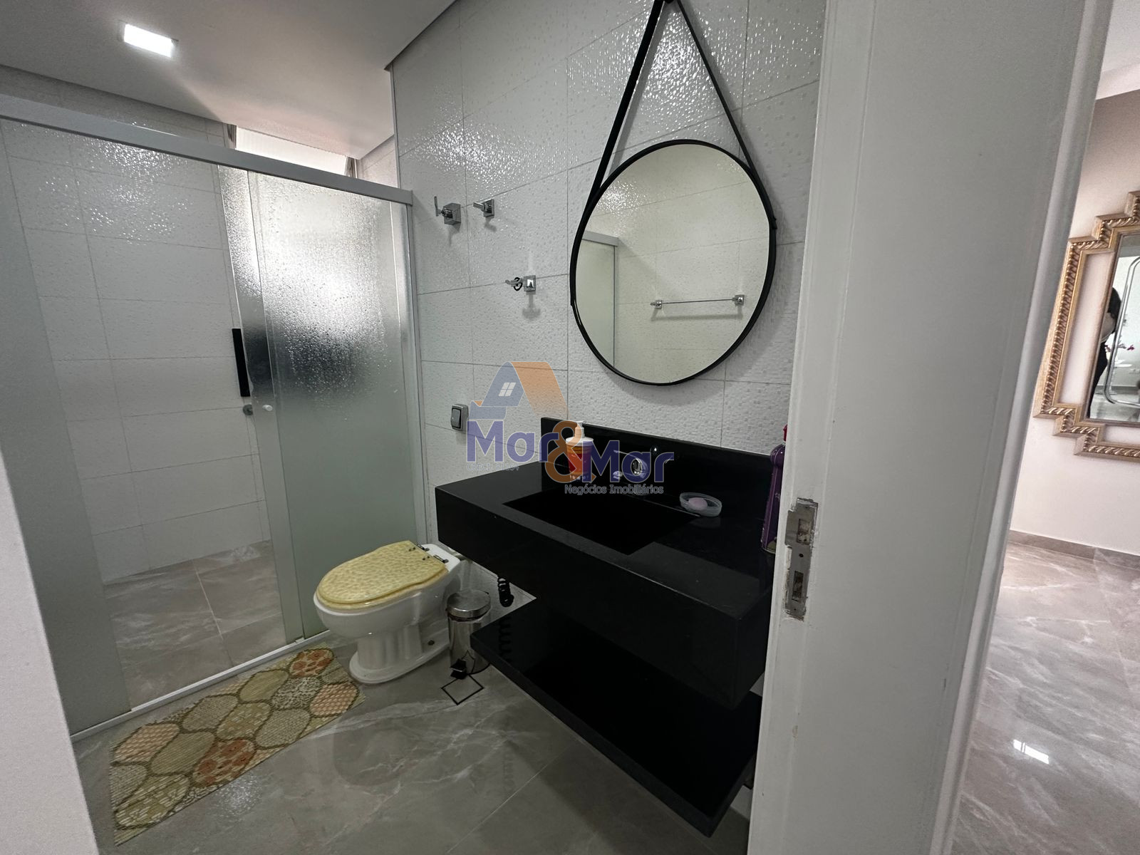 Apartamento Frente ao Mar-3-dormitorios-Pitangueiras