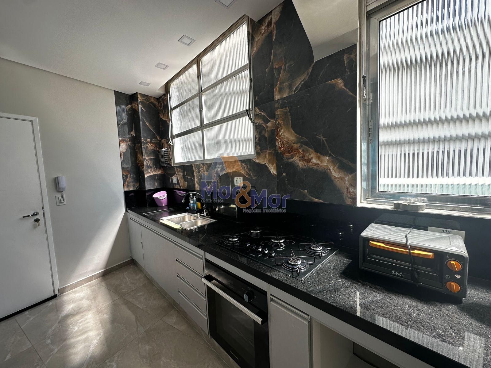 Apartamento Frente ao Mar-3-dormitorios-Pitangueiras