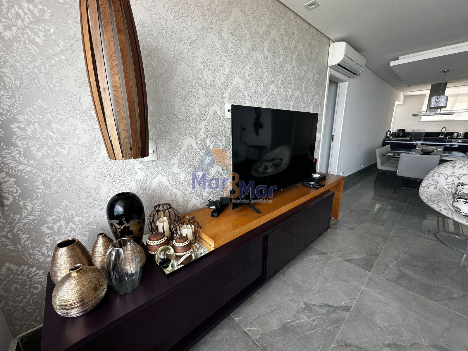 Apartamento Frente ao Mar nas Pitangueiras, Guarujá - SP