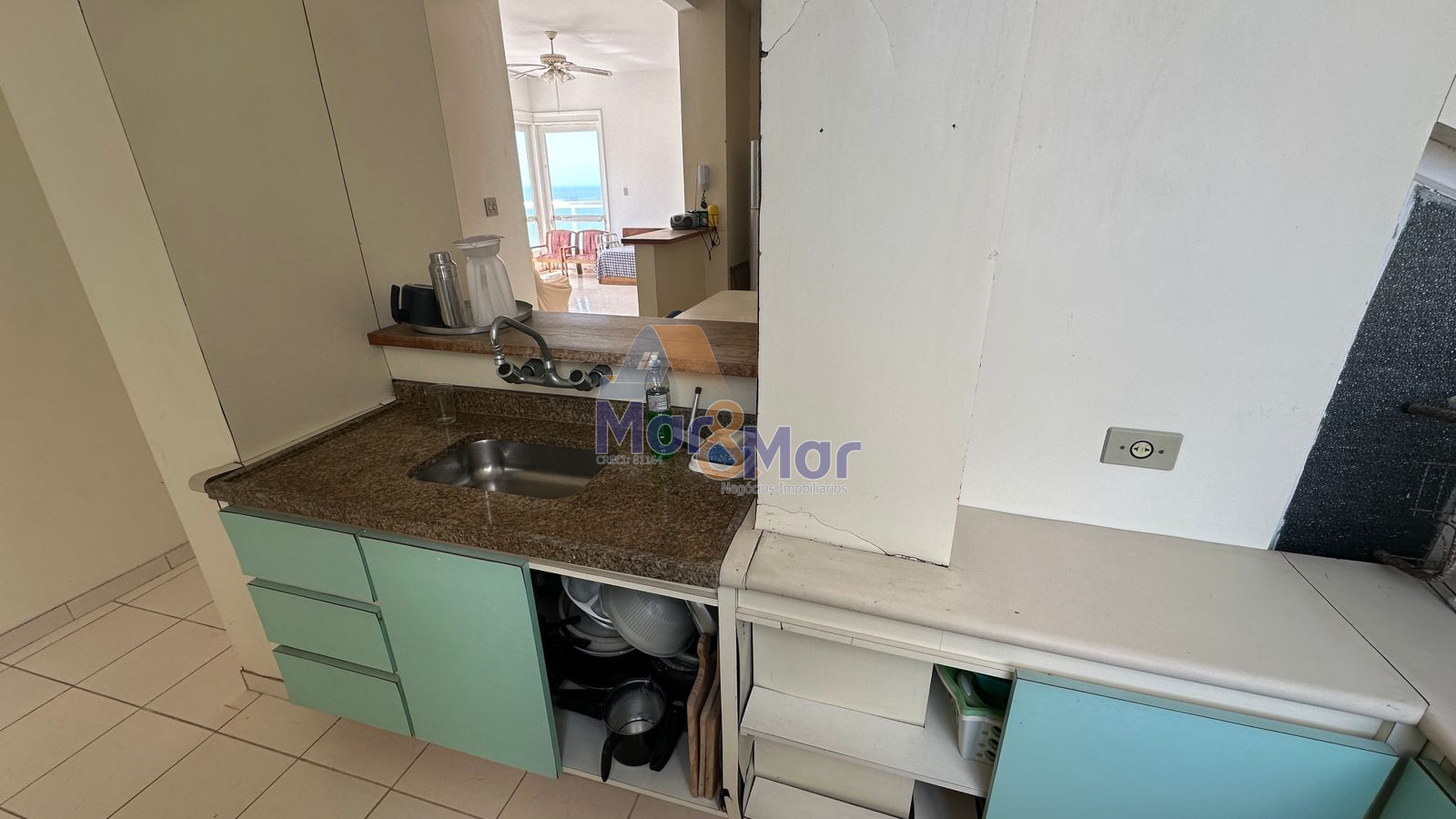 Apartamento Frente ao Mar nas Pitangueiras, Guarujá - SP