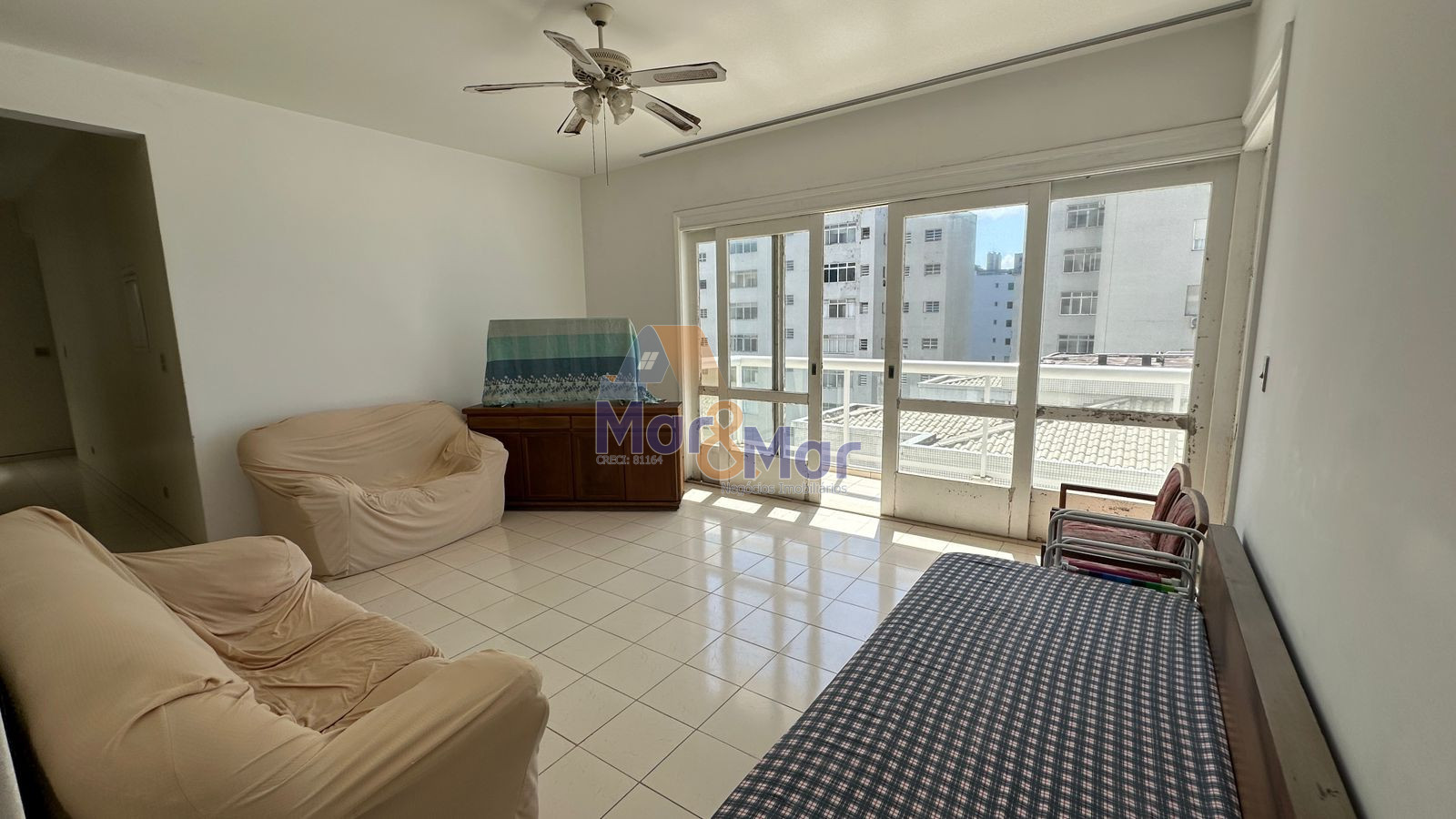 Apartamento Frente ao Mar nas Pitangueiras, Guarujá - SP