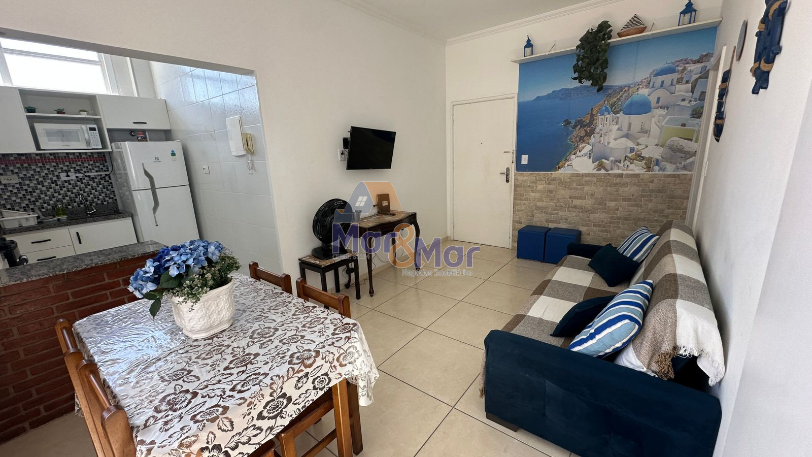 Apartamento na Praia das Pitangueiras, Guarujá - SP