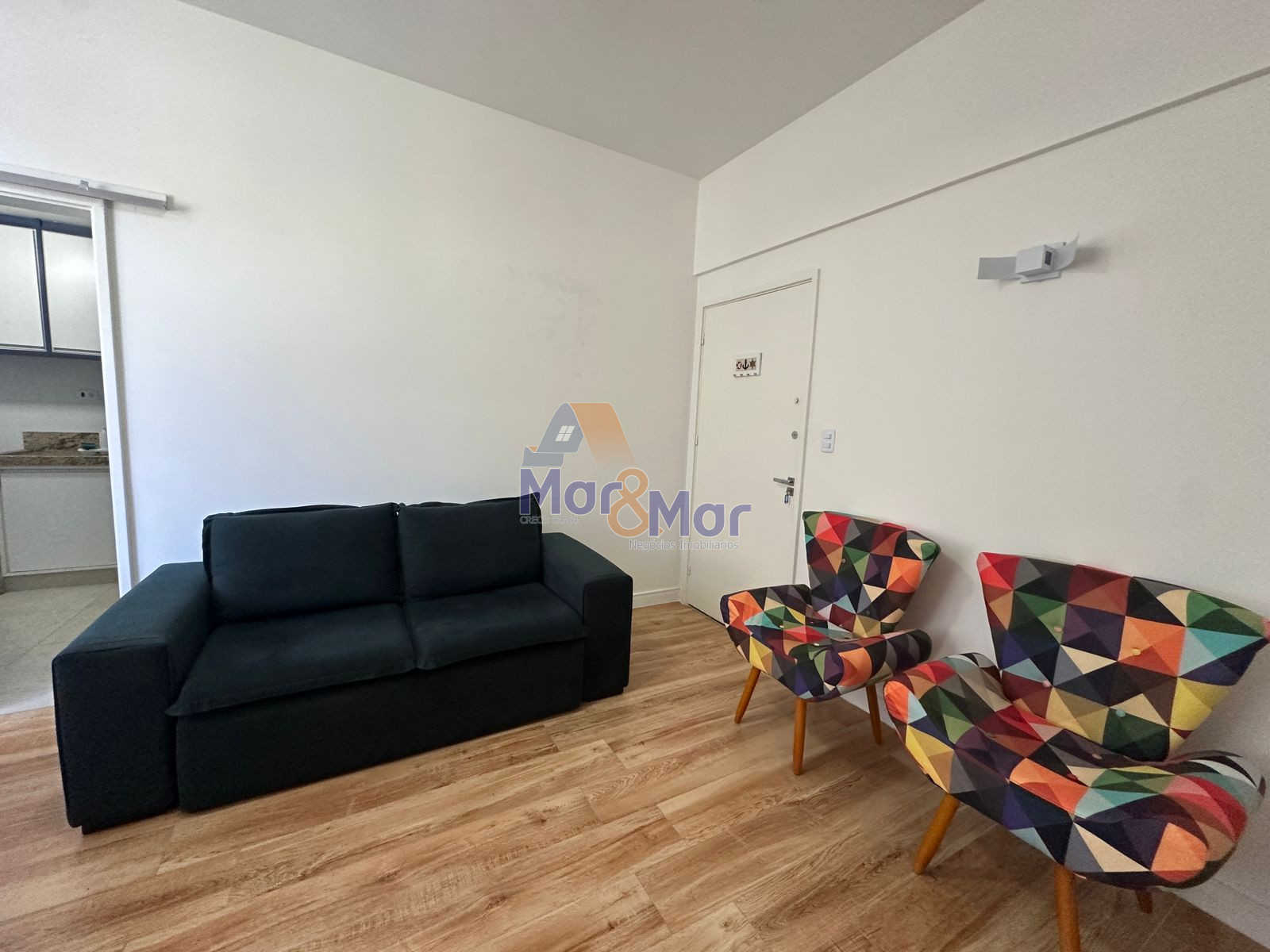 Apartamento na Praia das Pitangueiras, Guarujá - SP