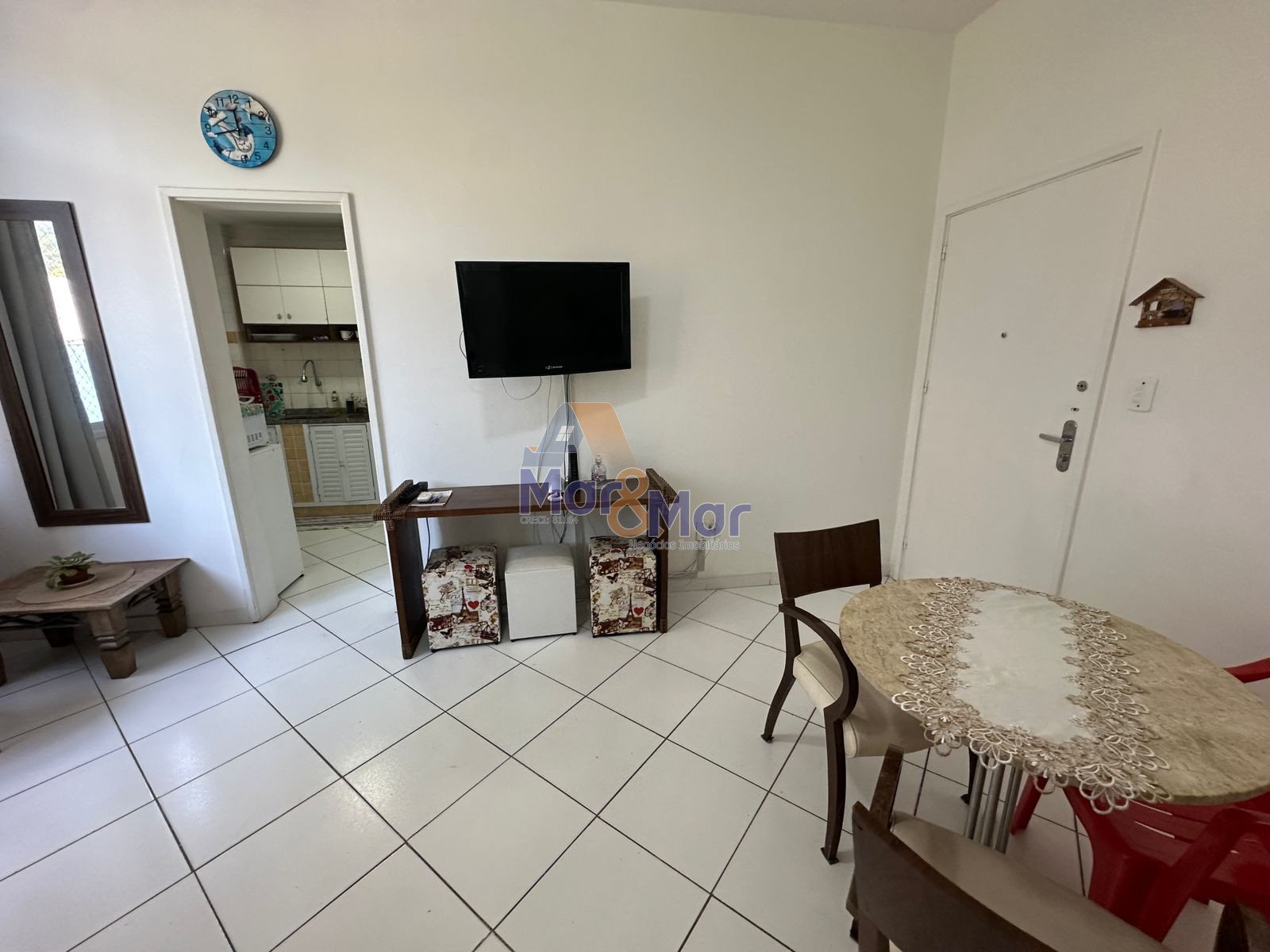 Apartamento na Praia das Pitangueiras, Guarujá - SP