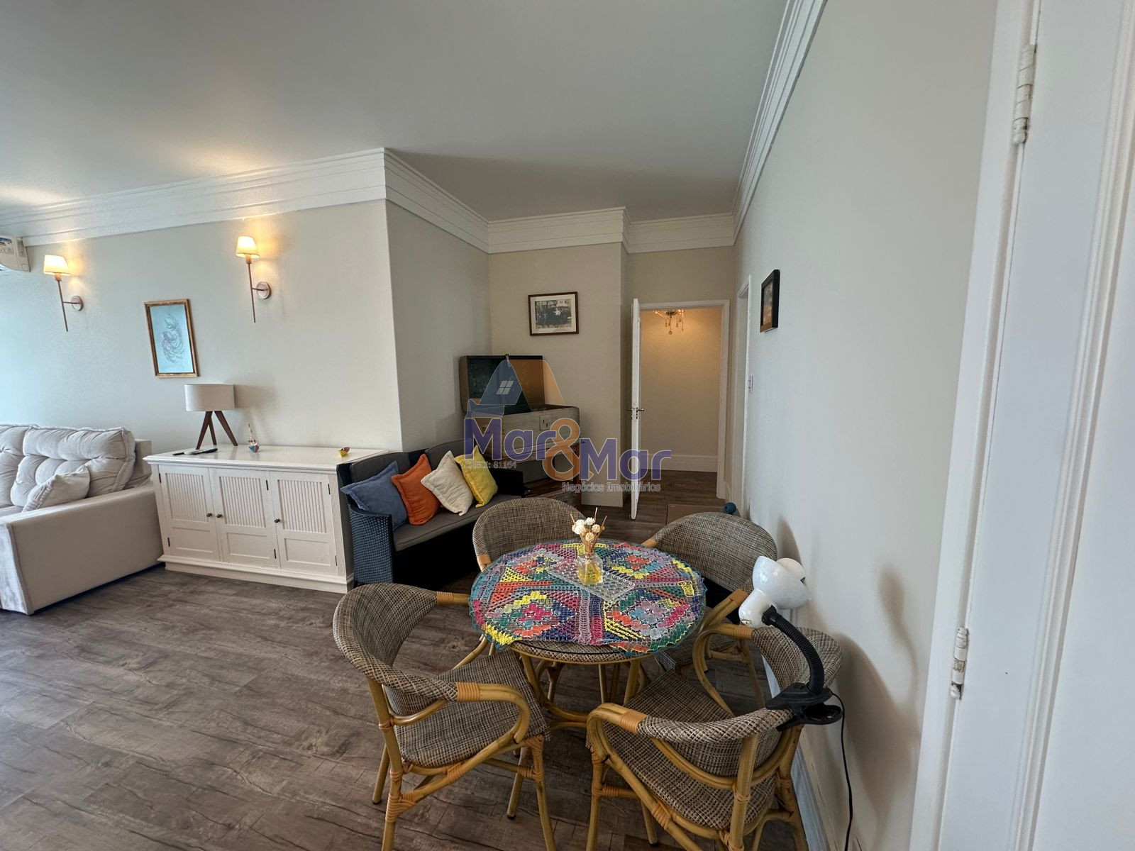 Apartamento Frente ao Mar nas Pitangueiras, Guarujá - SP