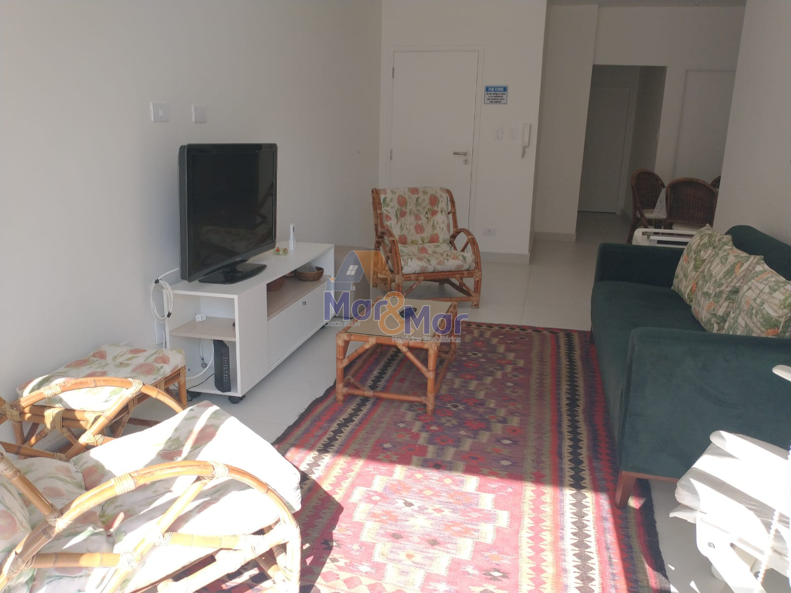 Apartamento Frente ao Mar nas Pitangueiras, Guarujá - SP