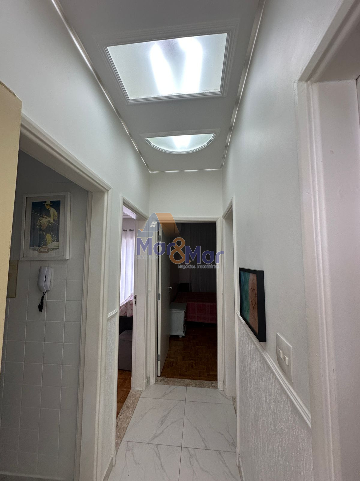 Apartamento na Praia das Pitangueiras, Guarujá - SP
