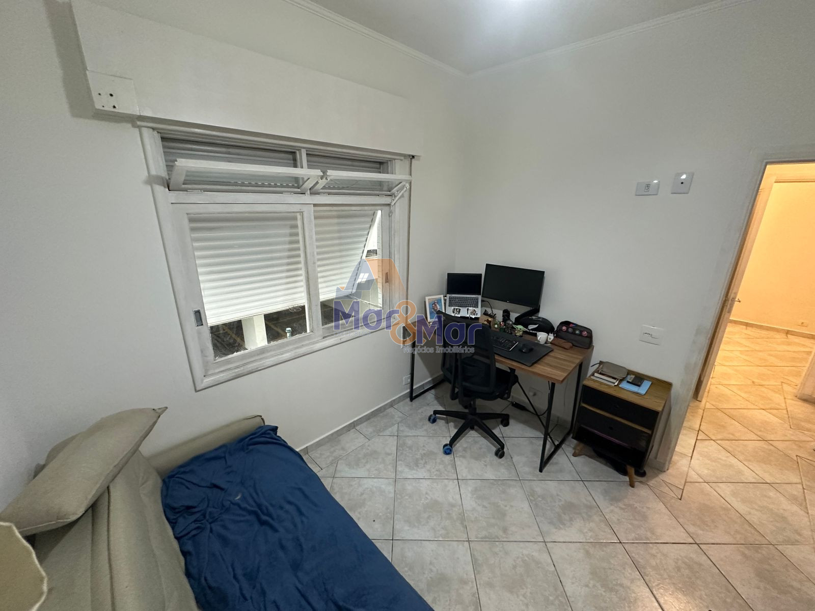 Apartamento na Praia das Pitangueiras, Guarujá - SP